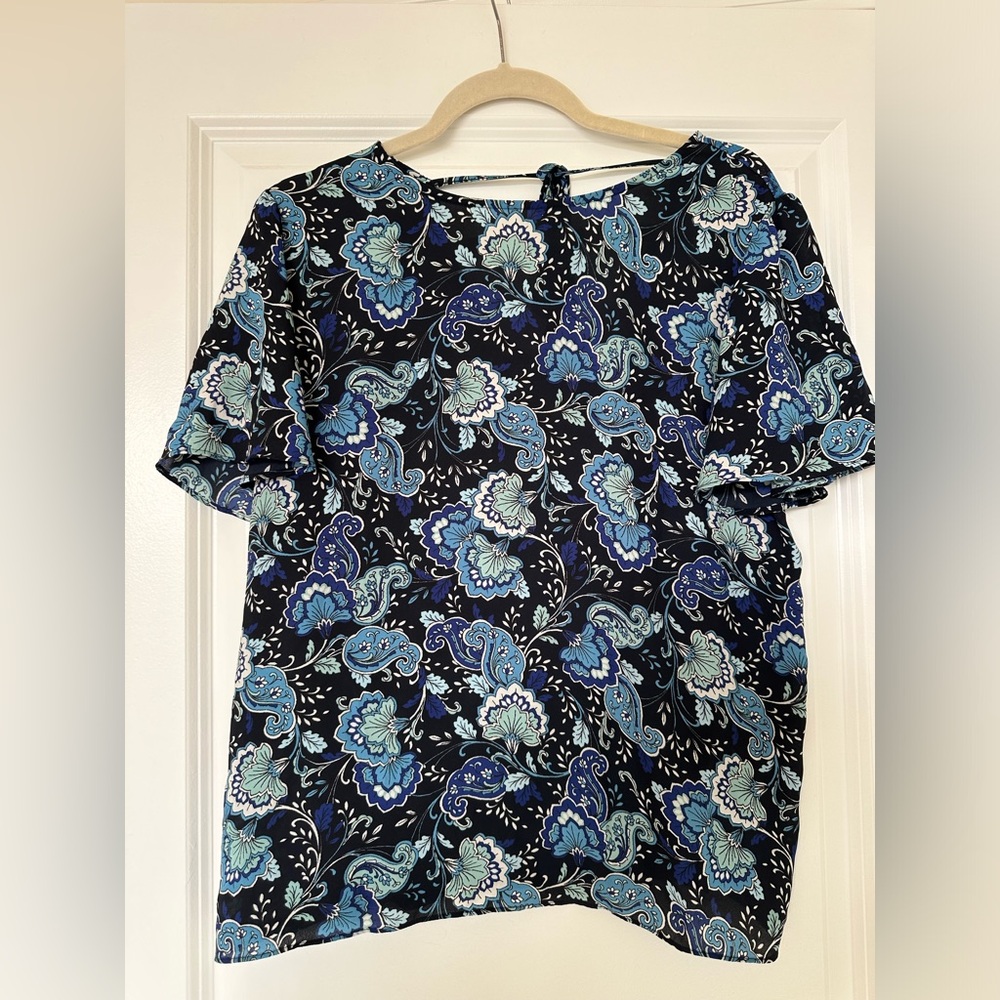Paisley printed mixed media tie back short sleeved top